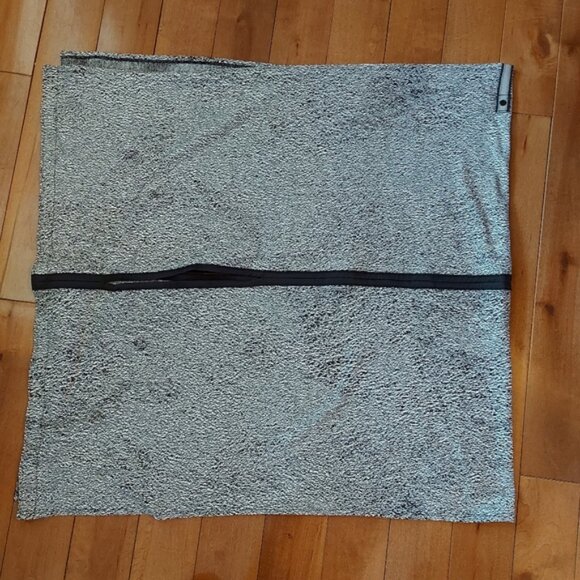 Lululemon vinyasa scarf - Picture 4 of 7